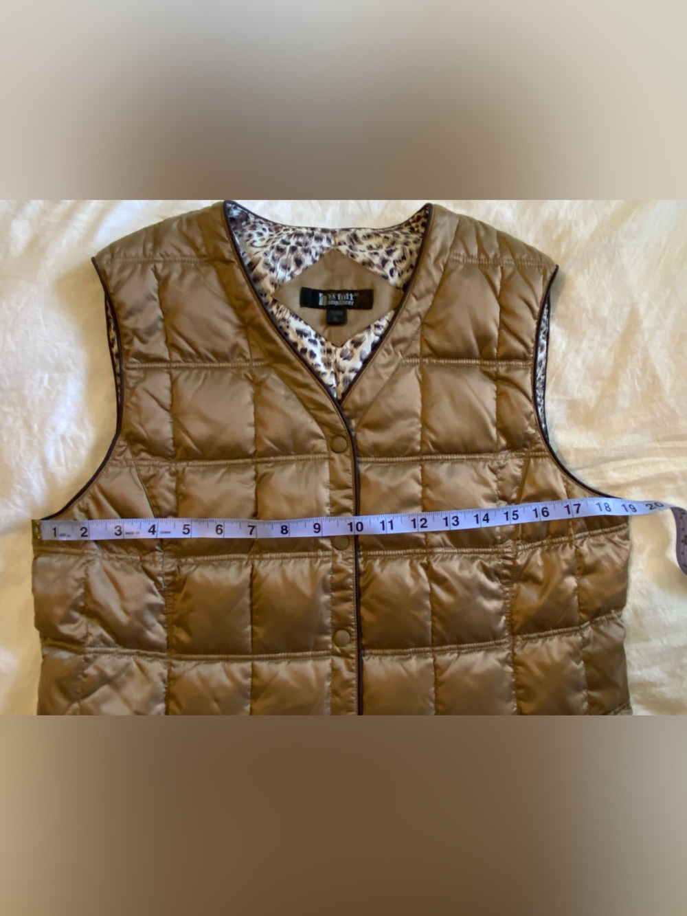 Quilted Gold Vest Size XL - Picture 9 of 12